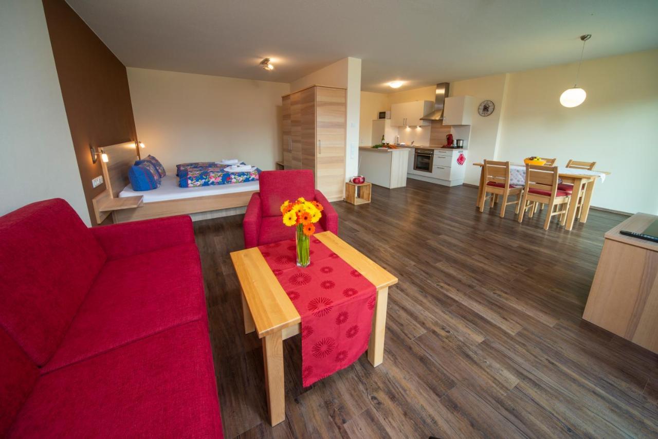 Seehotel Und Appartements Schnoeller Ріден Екстер'єр фото